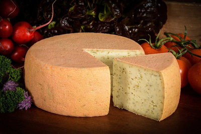 Produktfoto zu Hofkäse mit Bärlauch