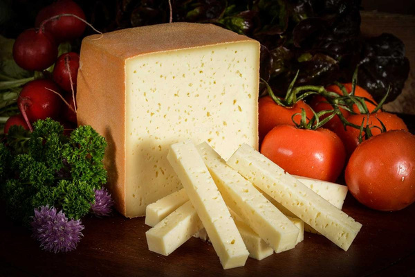 Produktfoto zu Hofkäse