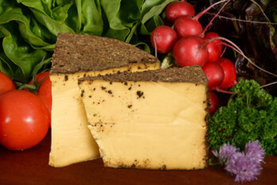 Produktfoto zu Hofgouda mit Pfefferrinde
