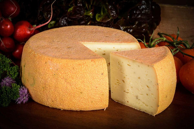 Produktfoto zu Hofkäse mit Kreuzkümmel _ Cumin